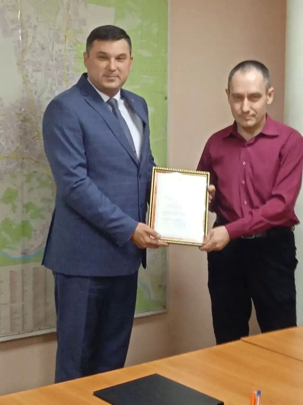 Торжественное мероприятие, посвященное работе сотрудников органов гражданской обороны и чрезвычайных ситуаций, прошло в пятницу, 2 октября, в Управлении по делам ГО и ЧС города Читы Торжественное мероприятие, посвященное работе сотрудников органов гражданской обороны и чрезвычайных ситуаций, прошло в пятницу, 2 октября, в Управлении по делам ГО и ЧС города Читы