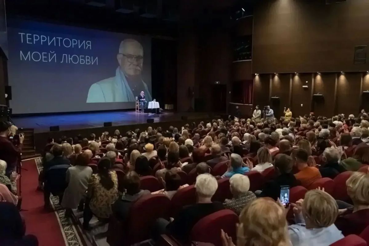 Александр Осипов: V Юбилейный фестиваль Олега Лундстрема завершился в Забайкалье В Чите прошёл концерт закрытия, а последние выступления состоялись в округах края Александр Осипов: V Юбилейный фестиваль Олега Лундстрема завершился в Забайкалье В Чите прошёл концерт закрытия, а последние выступления состоялись в округах края