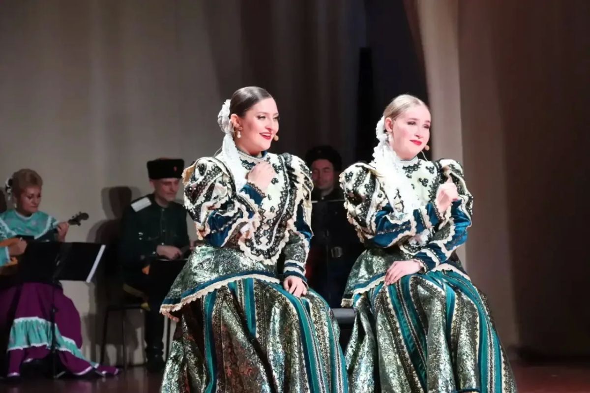 Солисты «Забайкальских казаков» завершили юбилейный тур по Дальнему Востоку