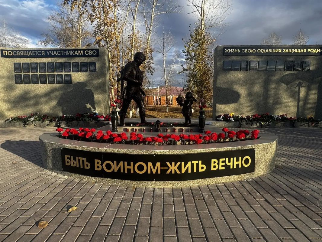Быть воином - жить вечно: В Чернышевске открыли мемориал землякам-участникам СВО Быть воином - жить вечно: В Чернышевске открыли мемориал землякам-участникам СВО