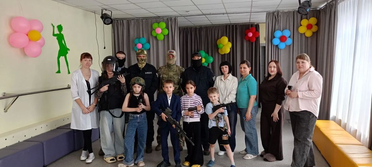 В центре помощи детям имени В.Н. Подгорбунского прошёл урок мужества ко Дню воинской славы В центре помощи детям имени В.Н. Подгорбунского прошёл урок мужества ко Дню воинской славы