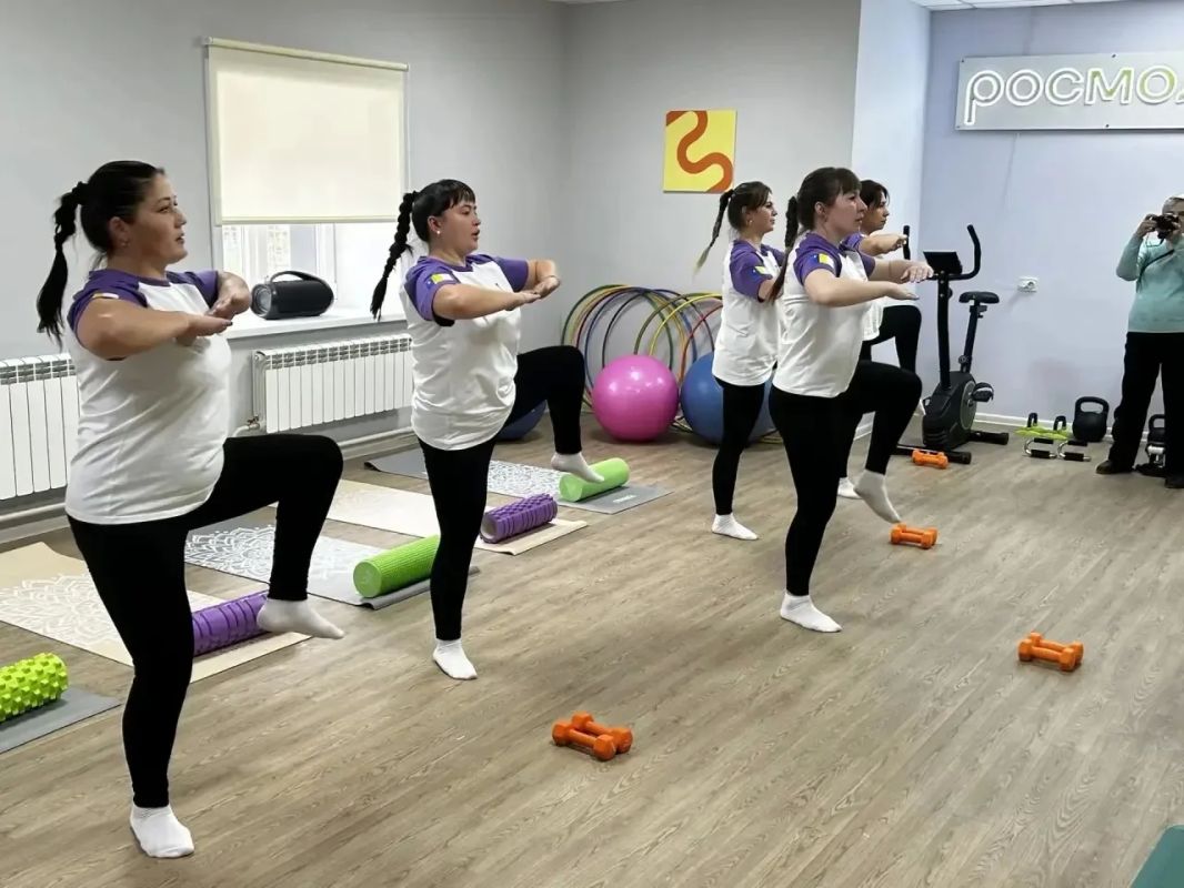 Молодёжный центр с шестью тематическими зонами открыли в Новоорловске Молодёжный центр с шестью тематическими зонами открыли в Новоорловске