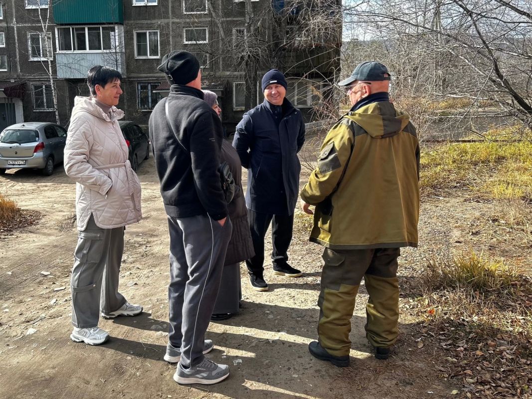 Депутат Алексей Радченко: Городские дороги без асфальтового покрытия необходимо своевременно грейдировать Депутат Алексей Радченко: Городские дороги без асфальтового покрытия необходимо своевременно грейдировать