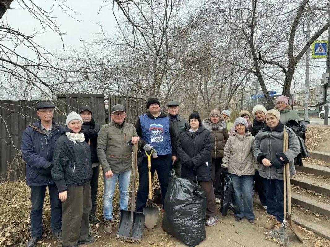 Администрация Центрального района города Читы присоединилась к общегородскому субботнику Администрация Центрального района города Читы присоединилась к общегородскому субботнику