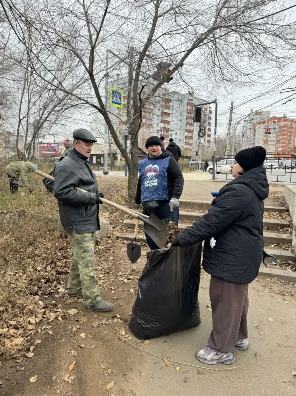 Администрация Центрального района города Читы присоединилась к общегородскому субботнику Администрация Центрального района города Читы присоединилась к общегородскому субботнику