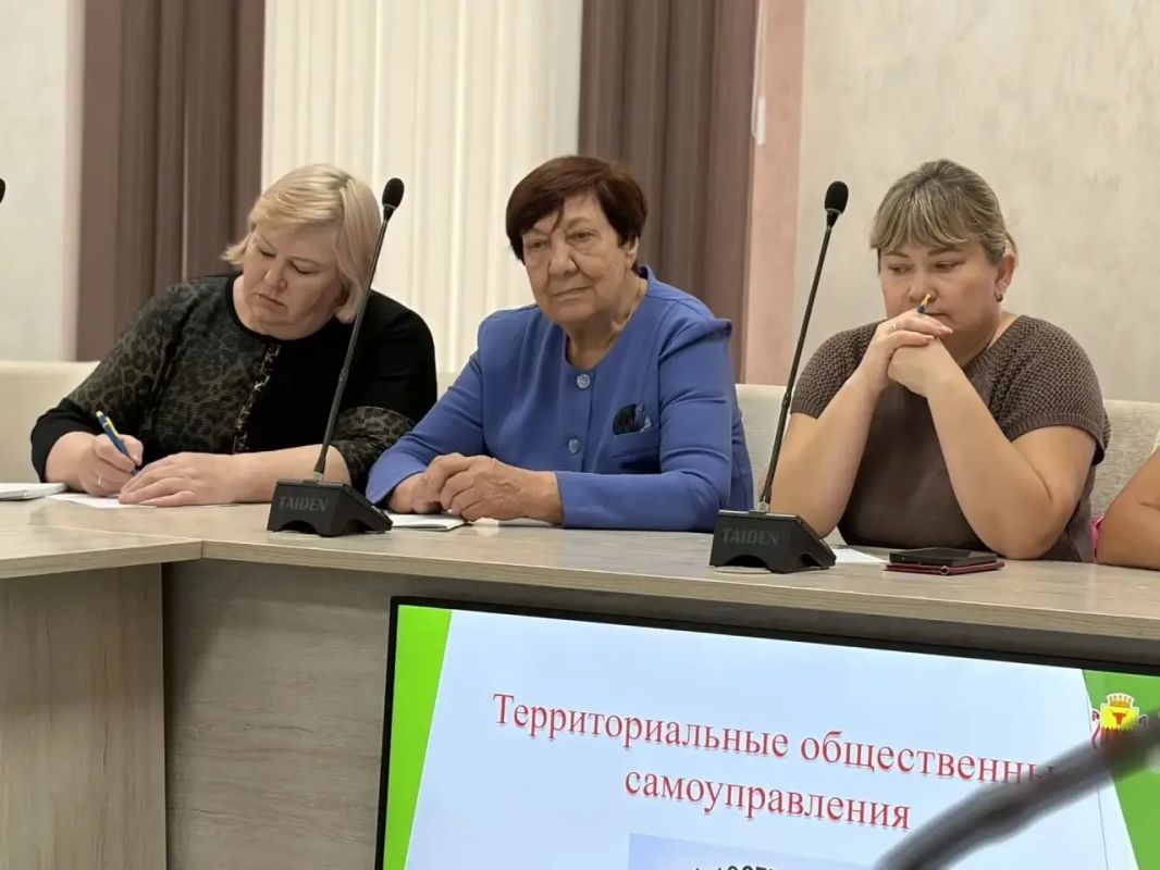 Школа ТОС: учимся, делимся, развиваем город вместе! Школа ТОС: учимся, делимся, развиваем город вместе!