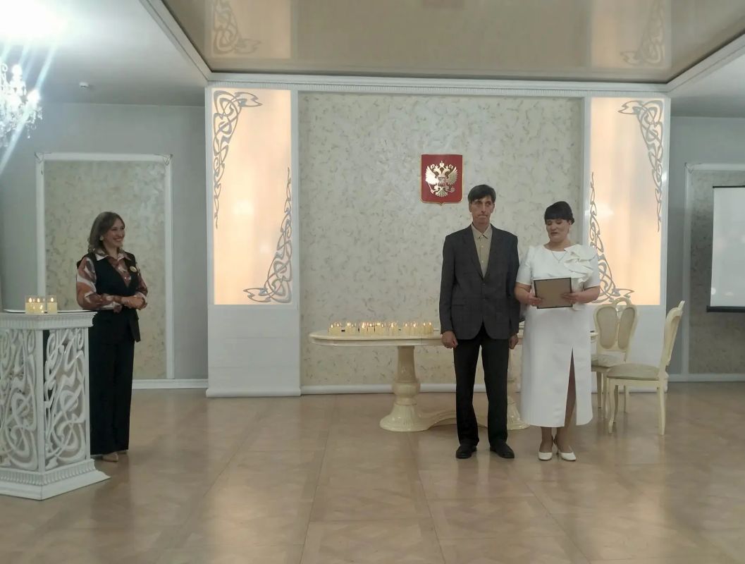 В Чите серебряную свадьбу отметили Вячеслав и Анастасия Агеенко