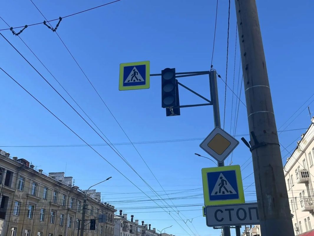 В Чите заработают три новых светофора В Чите заработают три новых светофора