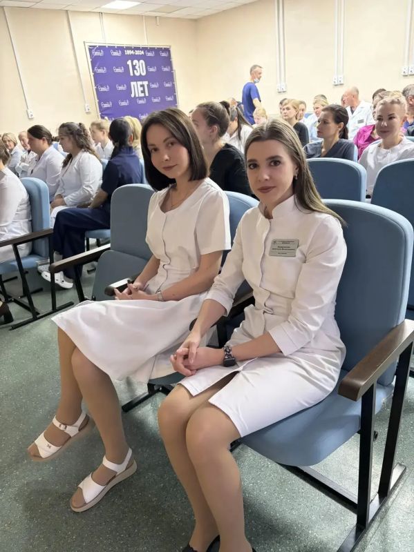 Александр Осипов: В Городскую клиническую больницу №1 Читы пришли новые специалисты — 9 врачей и 15 медицинских сестер Александр Осипов: В Городскую клиническую больницу №1 Читы пришли новые специалисты — 9 врачей и 15 медицинских сестер