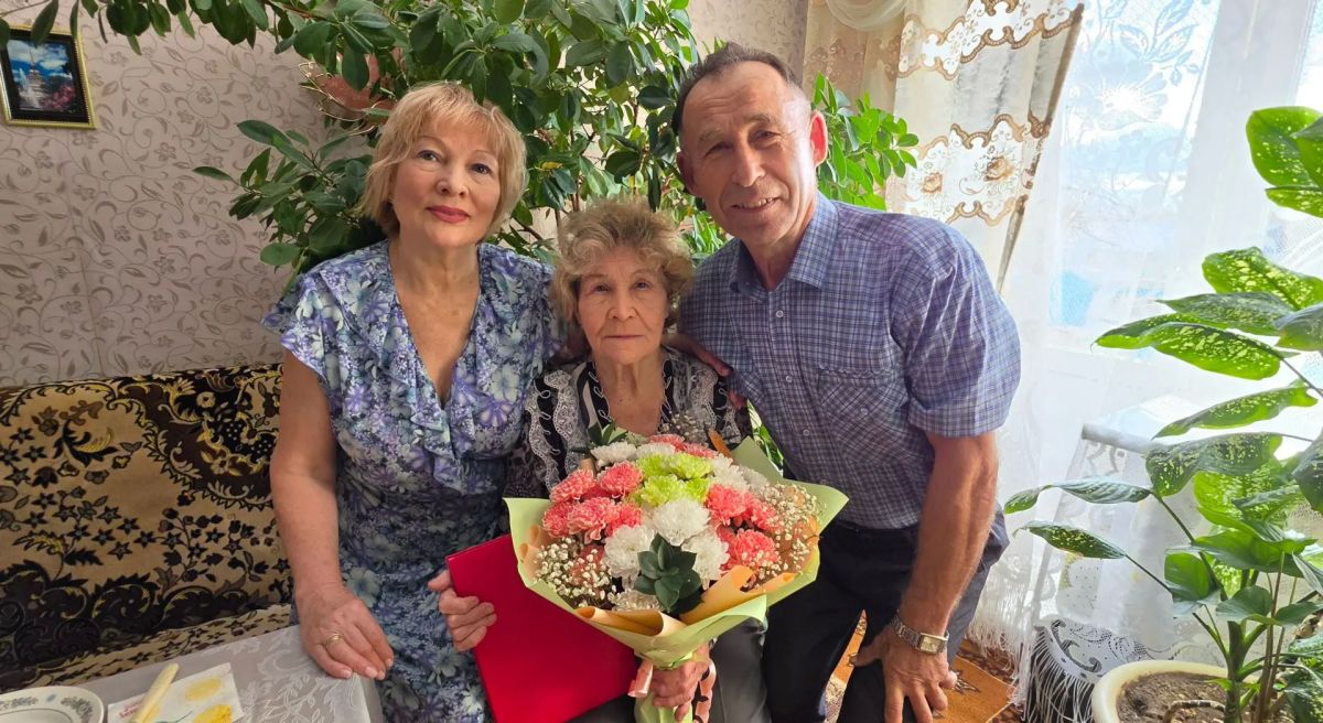 В Приаргунском округе поздравили с юбилеем долгожительницу и «хранительницу» библиотечного дела В Приаргунском округе поздравили с юбилеем долгожительницу и «хранительницу» библиотечного дела
