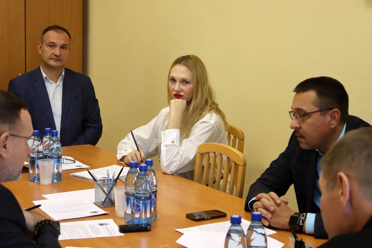 Совместное заседание комитета городского хозяйства и комитета по экономическому развитию и предпринимательству Думы Читы состоялось 27 октября Совместное заседание комитета городского хозяйства и комитета по экономическому развитию и предпринимательству Думы Читы состоялось 27 октября