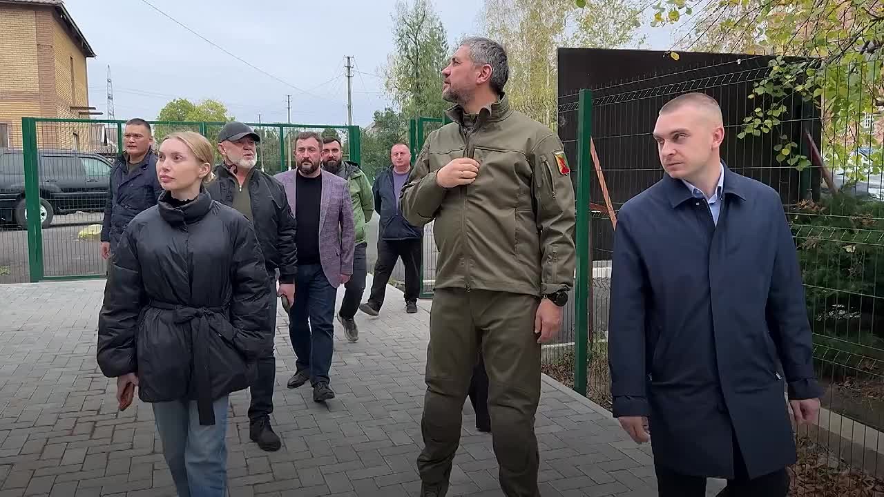 Осипов посетил музыкальную школу в ДНР, которой помогло Забайкалье