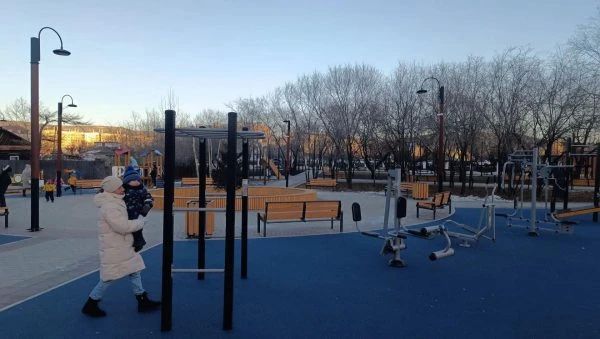 Сквер в стиле бракосочетания открыли на улице Шестипёрова в Чите Сквер в стиле бракосочетания открыли на улице Шестипёрова в Чите