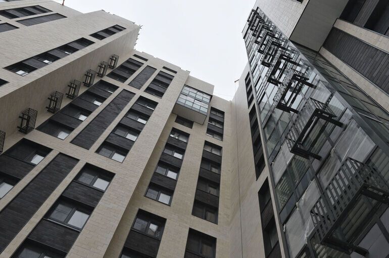 Госдума обсуждает запрет на молельные комнаты в жилых домах