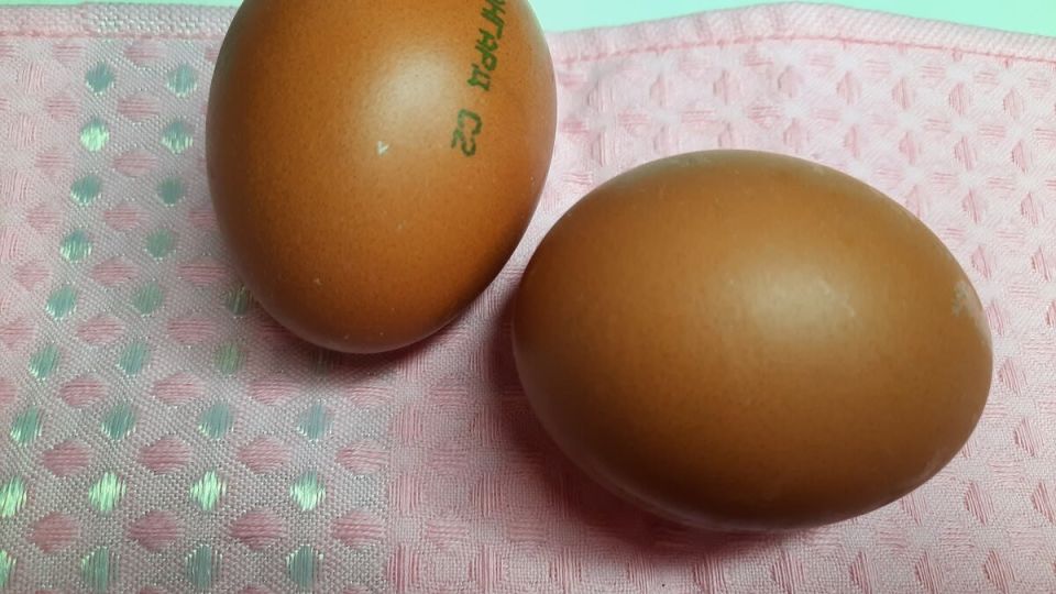 Как правильно выбрать яйца в супермаркете: важные советы и секреты